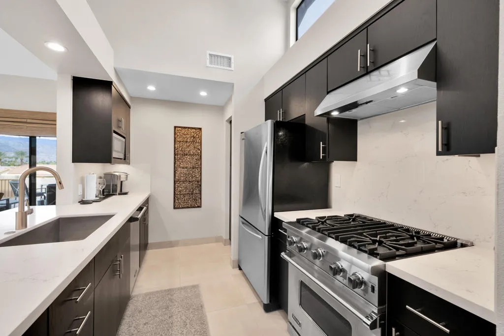 12 Bonita Lane, Palm Desert, California 92260 home-pic-12