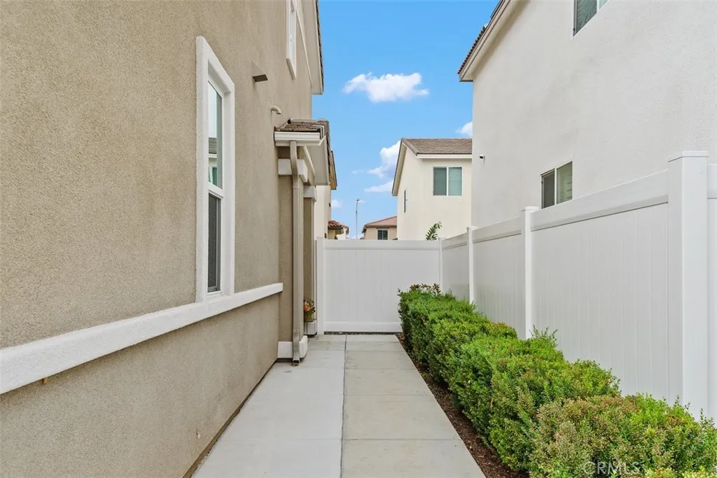 36415 Flare, Winchester, California 92596 home-pic-3