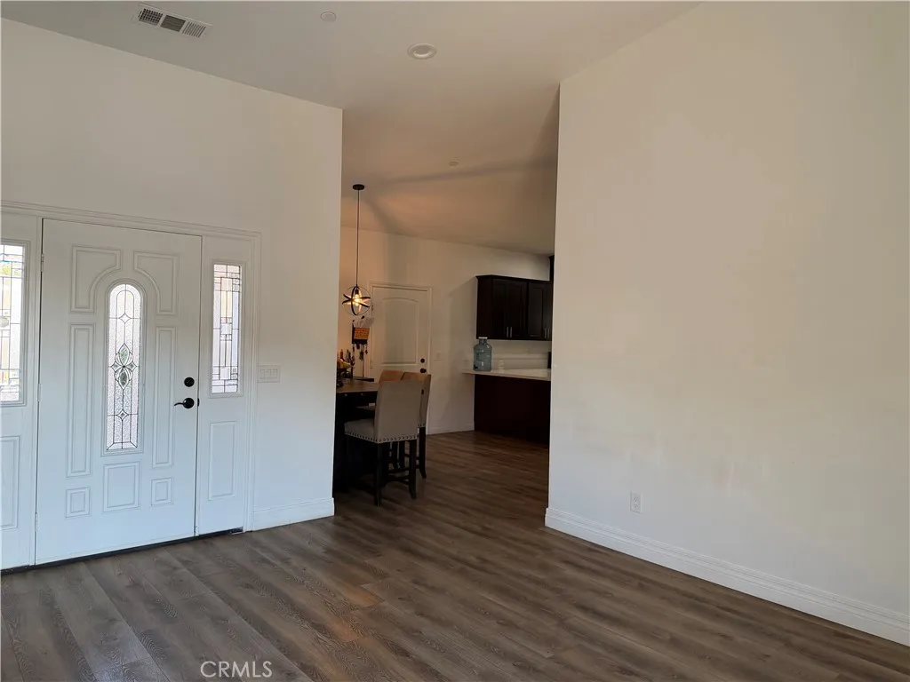 279 W 39th, San Bernardino, California 92405 home-pic-5