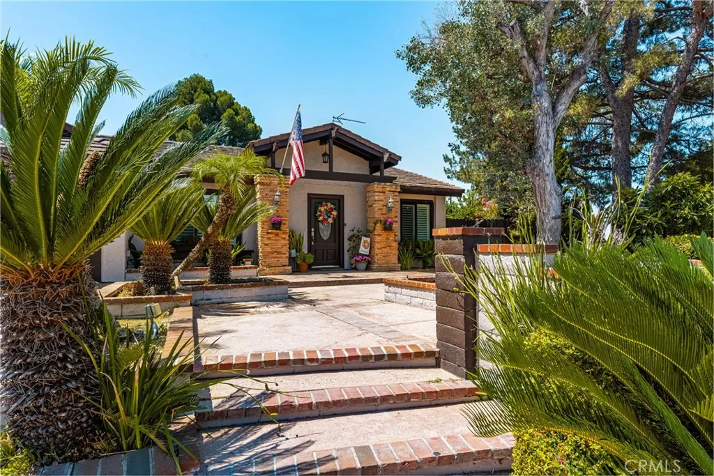 1520 E Newcrest Drive, West Covina, California 91792 home-pic-3
