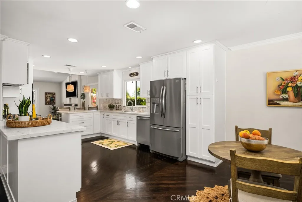 1520 E Newcrest Drive, West Covina, California 91792 home-pic-37