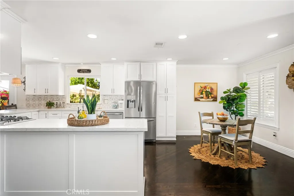 1520 E Newcrest Drive, West Covina, California 91792 home-pic-35