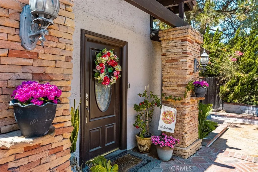 1520 E Newcrest Drive, West Covina, California 91792 home-pic-7