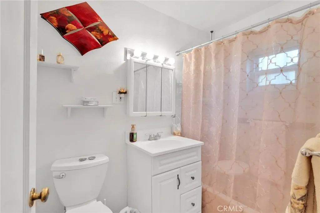 4487 Tyrolite, Jurupa Valley, California 92509 home-pic-25
