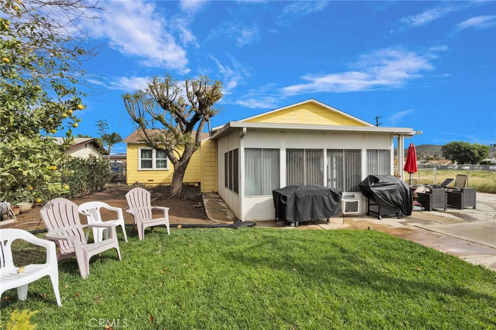 4487 Tyrolite, Jurupa Valley, California 92509 home-pic-45