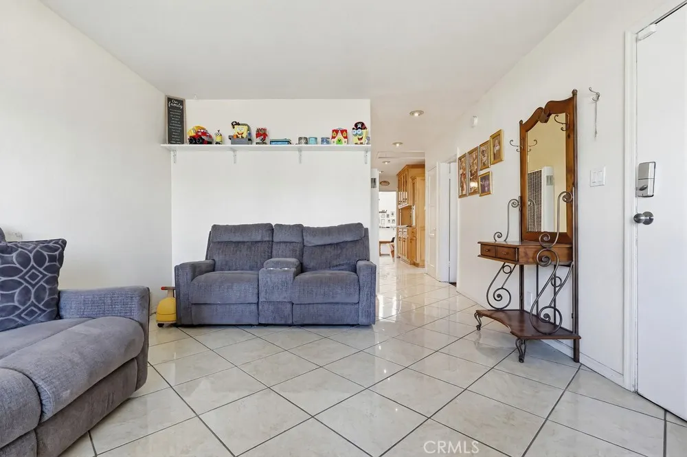 10970 Ruth, Lynwood, California 90262 home-pic-7