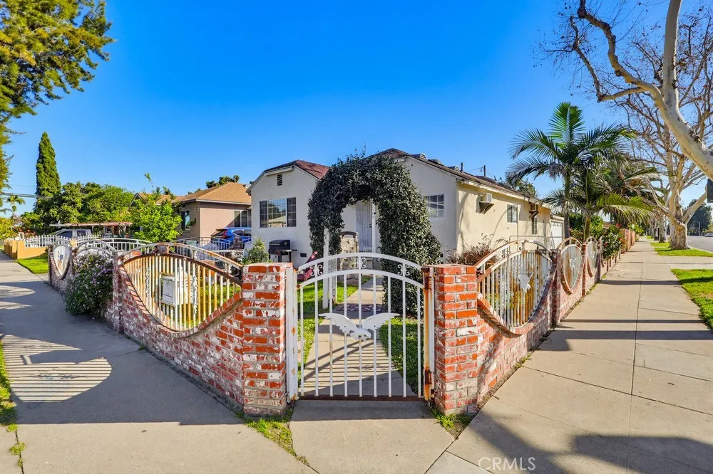 10970 Ruth, Lynwood, California 90262 home-pic-1