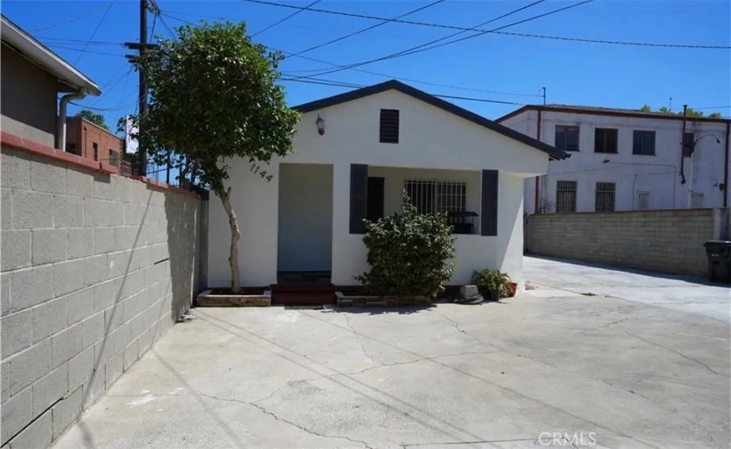 1144 W 85th, Los Angeles, California 90044 home-pic-2