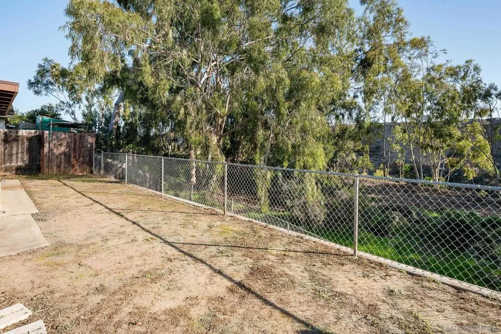 8555 Jade Coast, San Diego, California 92126 home-pic-26