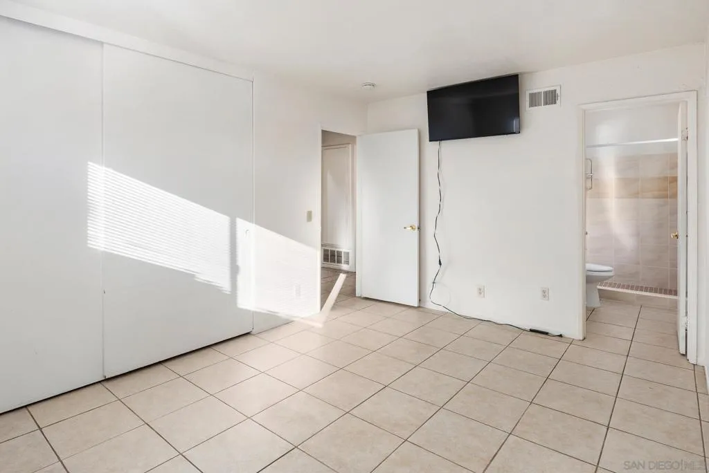 8555 Jade Coast, San Diego, California 92126 home-pic-17