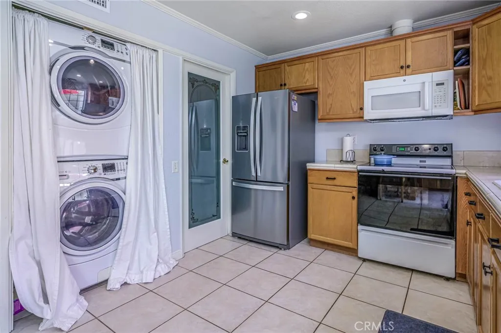 1585 Honeywood Court, Brea, California 92821 home-pic-10