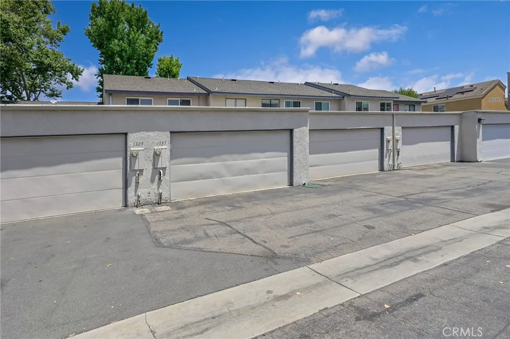 1585 Honeywood Court, Brea, California 92821 home-pic-34