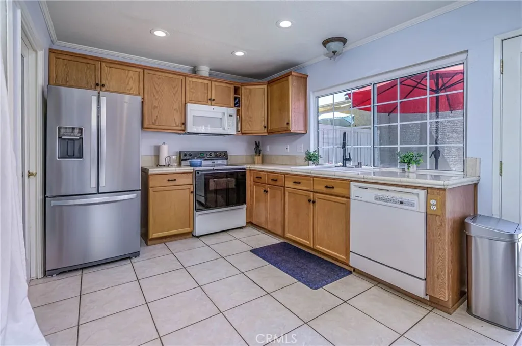 1585 Honeywood Court, Brea, California 92821 home-pic-12