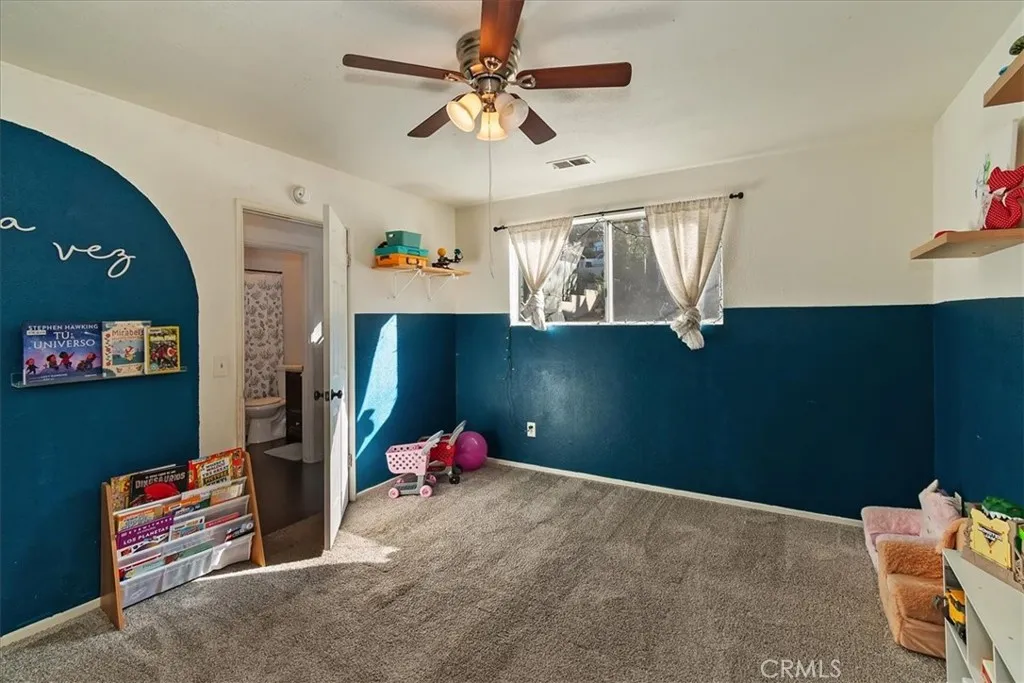 22868 Laurel, Crestline, California 92325 home-pic-20