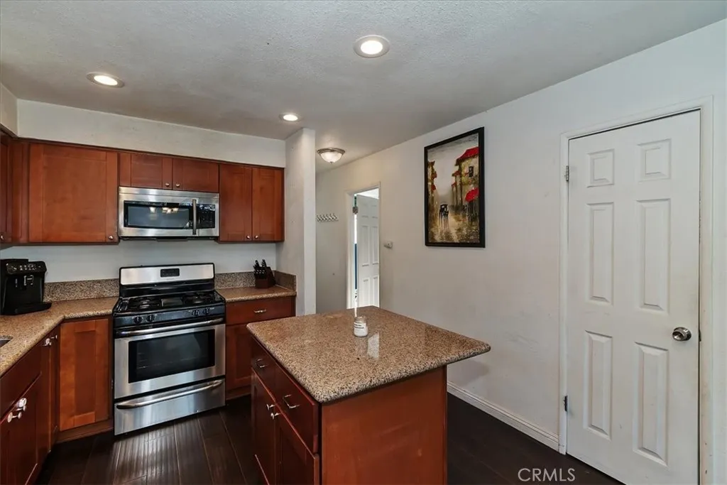 22868 Laurel, Crestline, California 92325 home-pic-14