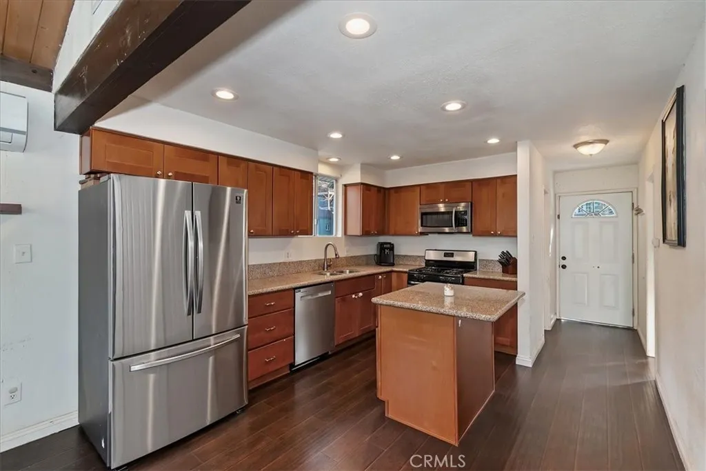 22868 Laurel, Crestline, California 92325 home-pic-12