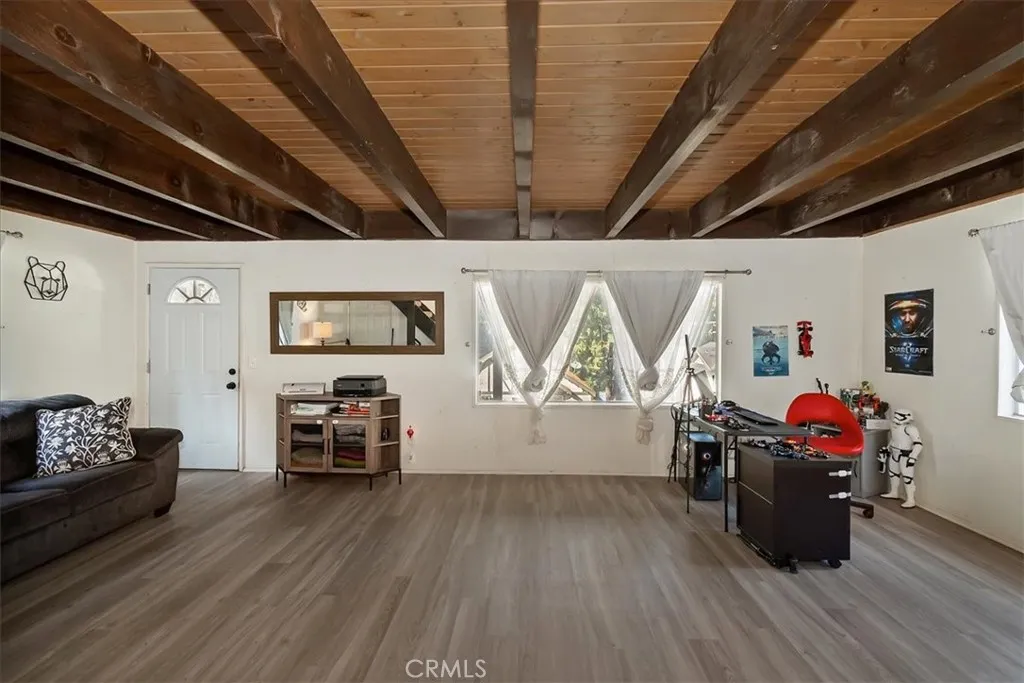 22868 Laurel, Crestline, California 92325 home-pic-21
