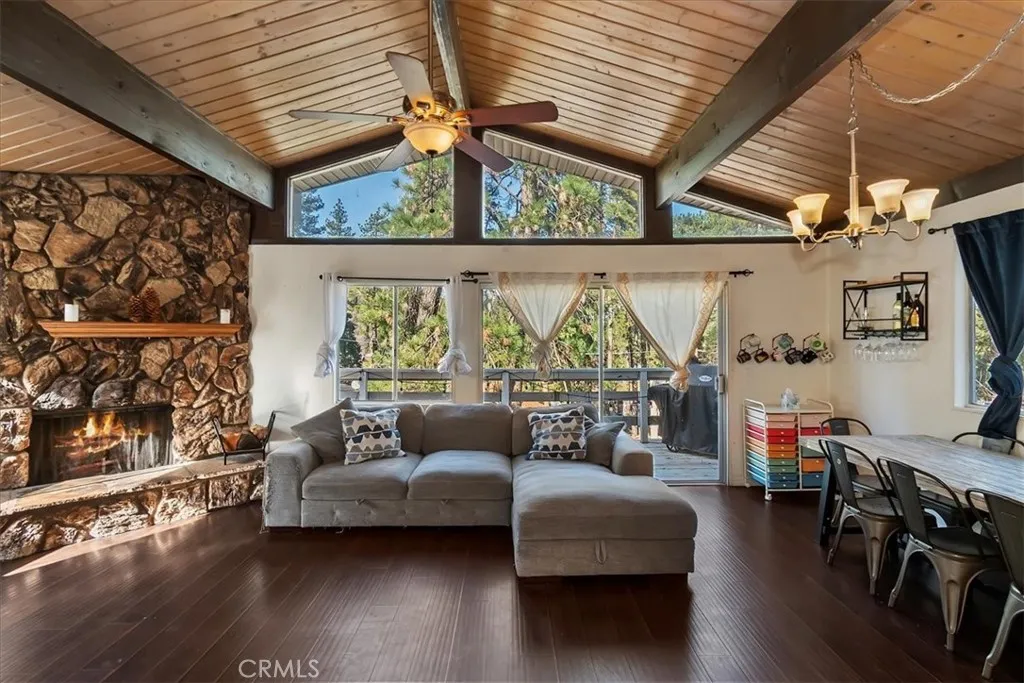 22868 Laurel, Crestline, California 92325 home-pic-5