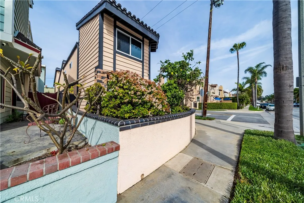 427 21st, Huntington Beach, California 92648 home-pic-43