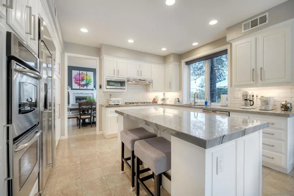 17277 N Woodson Court, Ramona, California 92065 home-pic-13