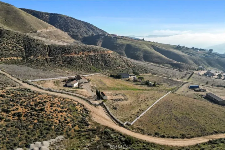 990 Mesa Valley Road, Lebec, California 93243