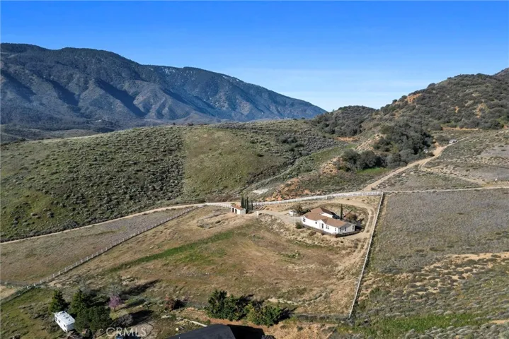 990 Mesa Valley Road, Lebec, California 93243