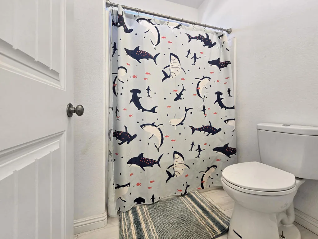 5015 Thornberry Way, Fontana, California 92336 home-pic-23