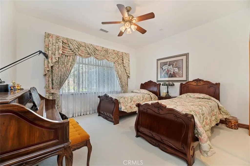 6975 Wyndham Hill Drive, Riverside, California 92506 home-pic-23