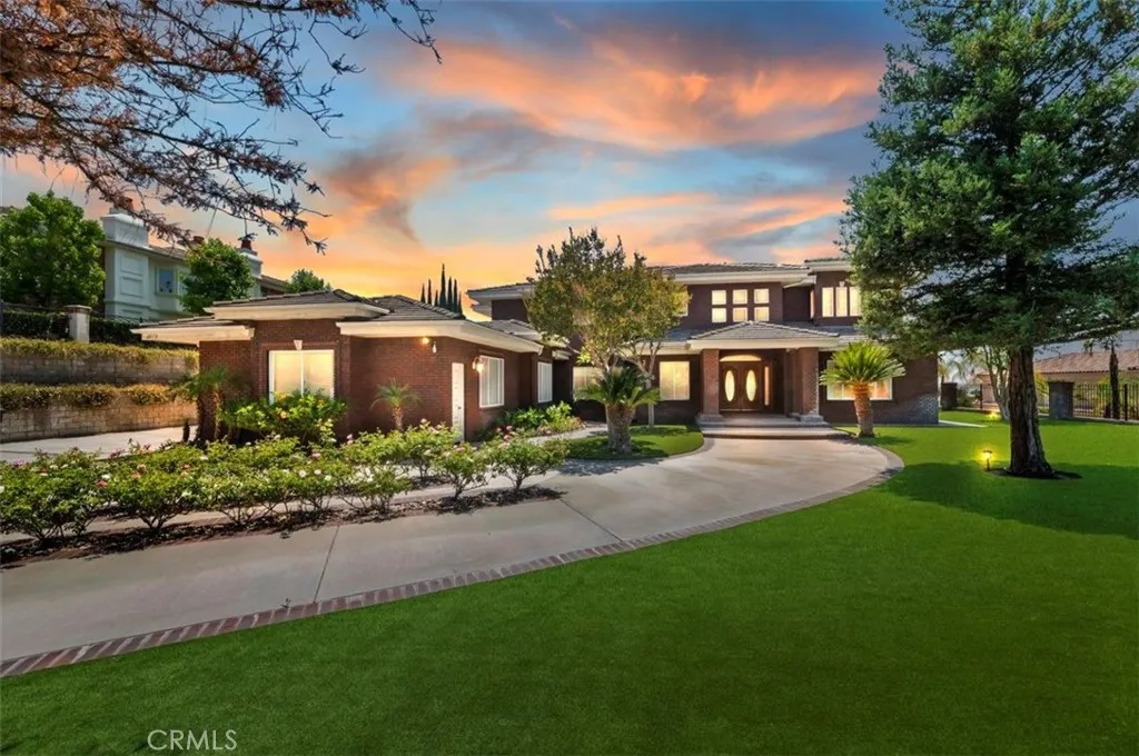 6975 Wyndham Hill Drive, Riverside, California 92506 home-pic-2