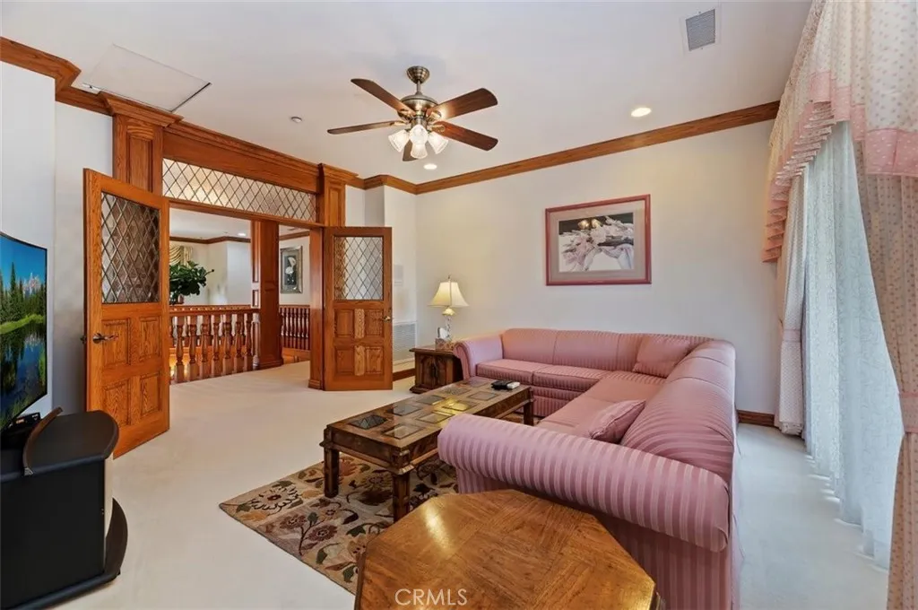 6975 Wyndham Hill Drive, Riverside, California 92506 home-pic-28