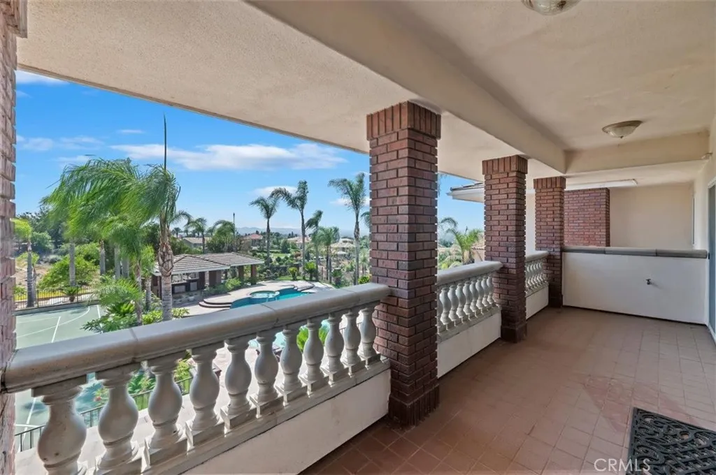 6975 Wyndham Hill Drive, Riverside, California 92506 home-pic-32