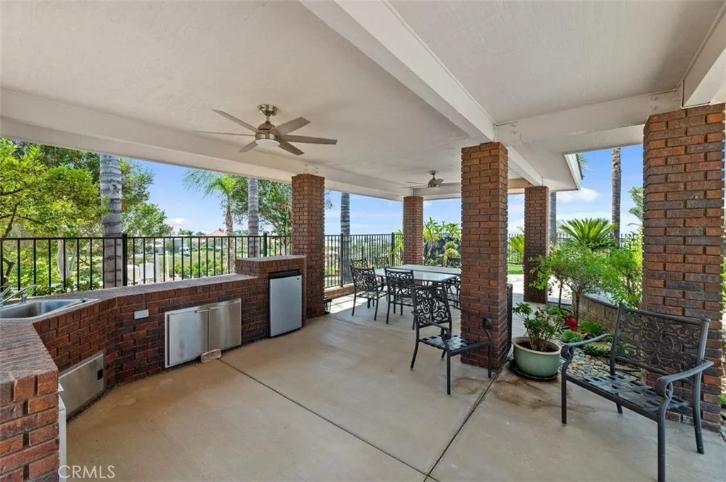 6975 Wyndham Hill Drive, Riverside, California 92506 home-pic-36