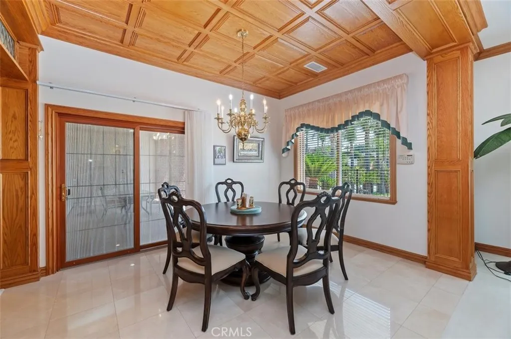 6975 Wyndham Hill Drive, Riverside, California 92506 home-pic-22
