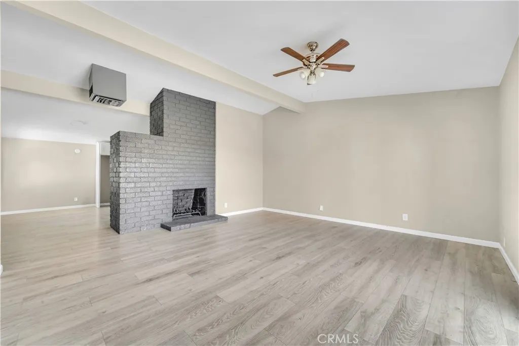 1041 W Avenue H2, Lancaster, California 93534 home-pic-5