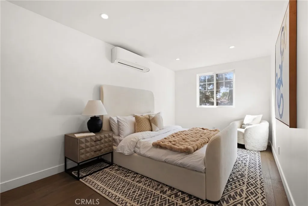 5114 Cedros Avenue, Sherman Oaks, California 91403 home-pic-21