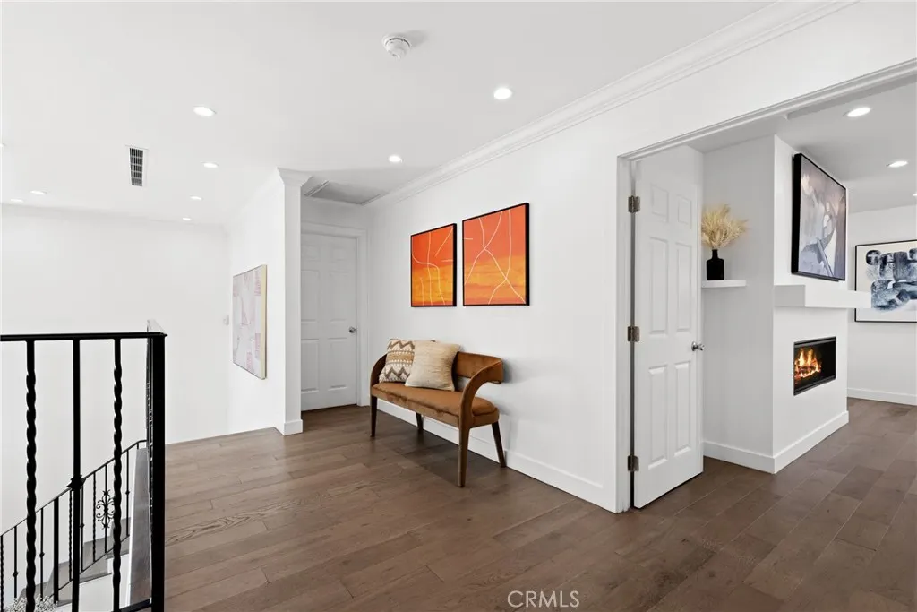 5114 Cedros Avenue, Sherman Oaks, California 91403 home-pic-18