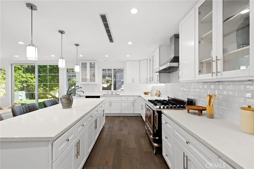 5114 Cedros Avenue, Sherman Oaks, California 91403 home-pic-12