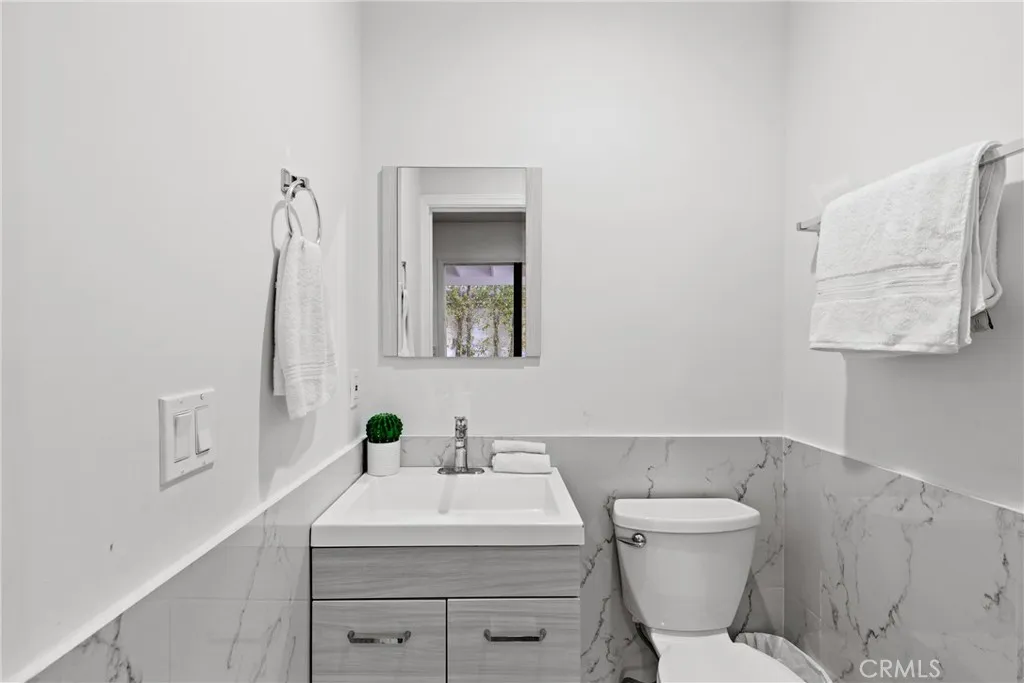 5114 Cedros Avenue, Sherman Oaks, California 91403 home-pic-33