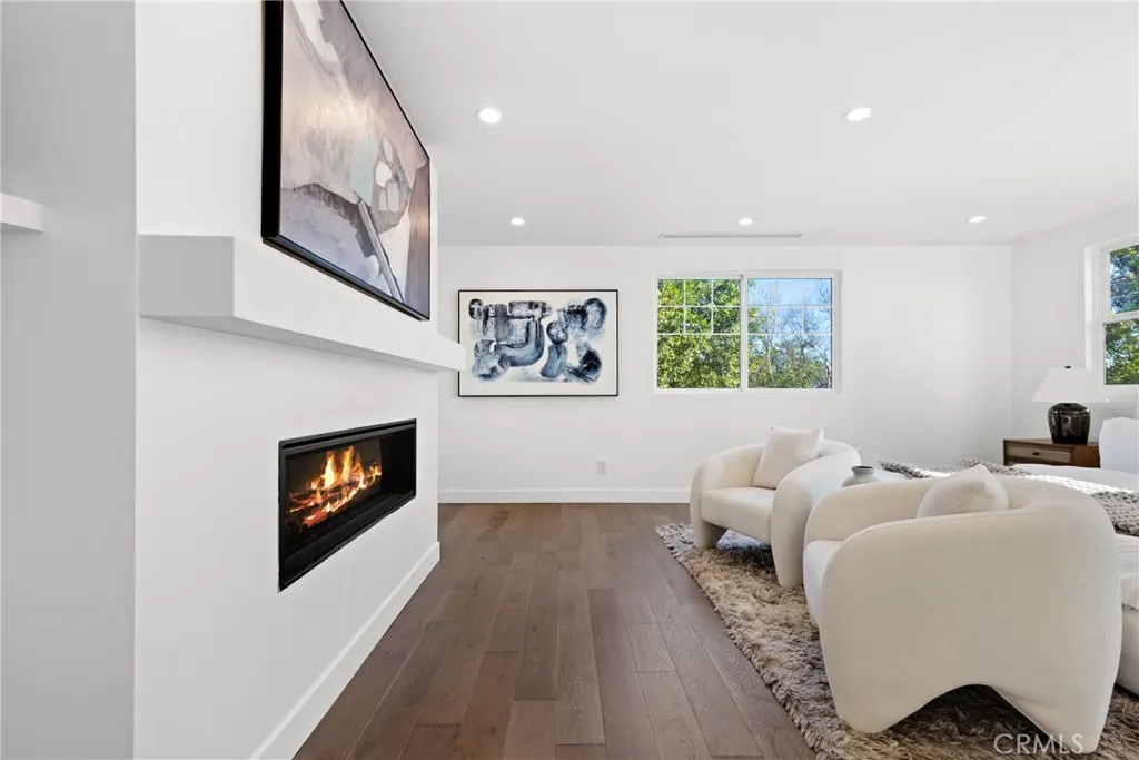 5114 Cedros Avenue, Sherman Oaks, California 91403 home-pic-25