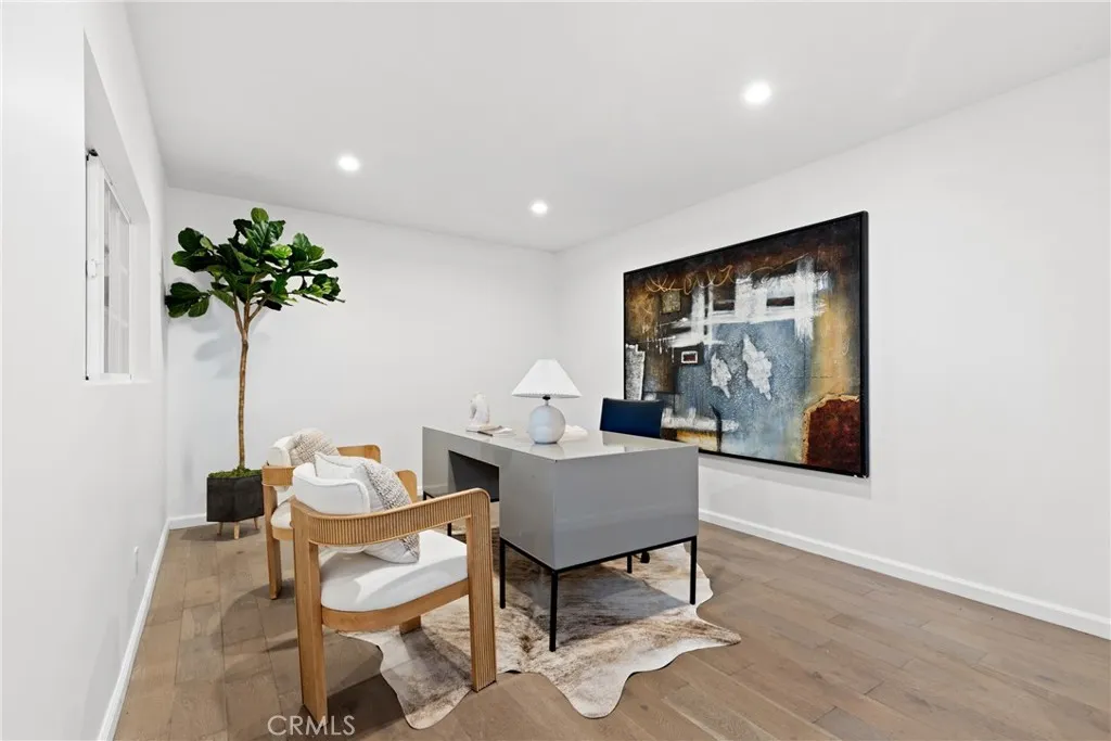 5114 Cedros Avenue, Sherman Oaks, California 91403 home-pic-31