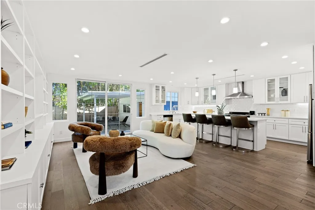 5114 Cedros Avenue, Sherman Oaks, California 91403 home-pic-6