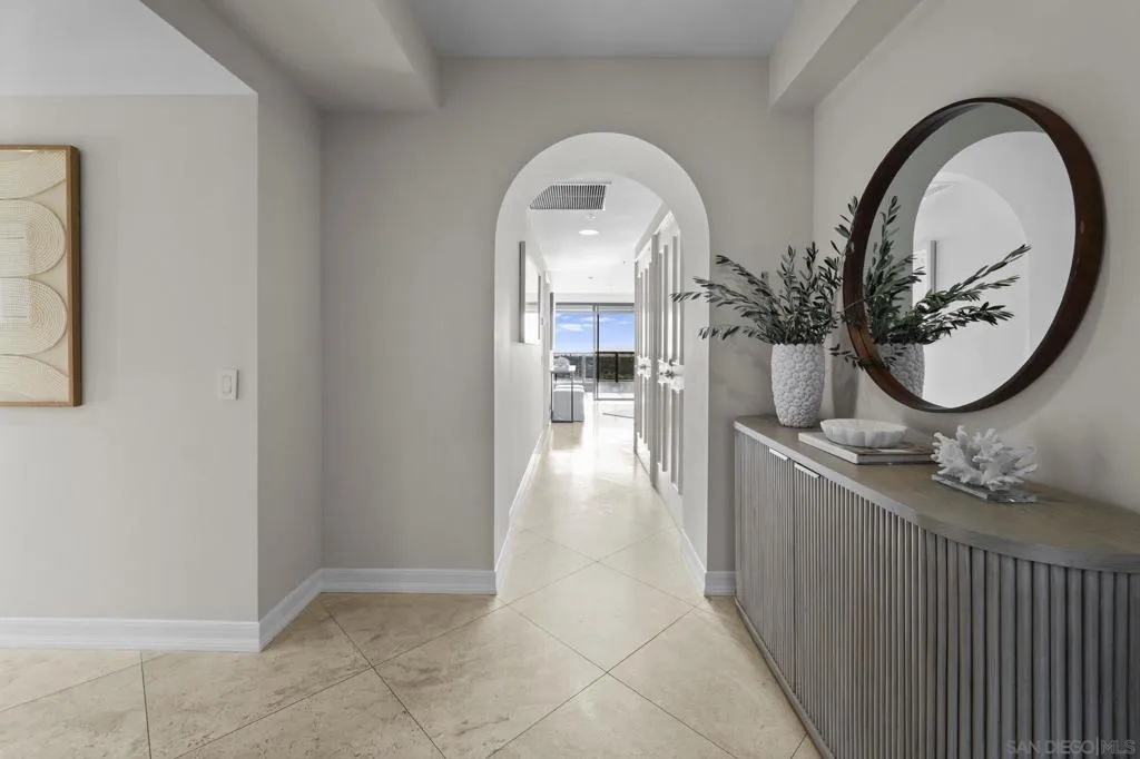 100 W Harbor Dr 3005, San Diego, California 92101 home-pic-7
