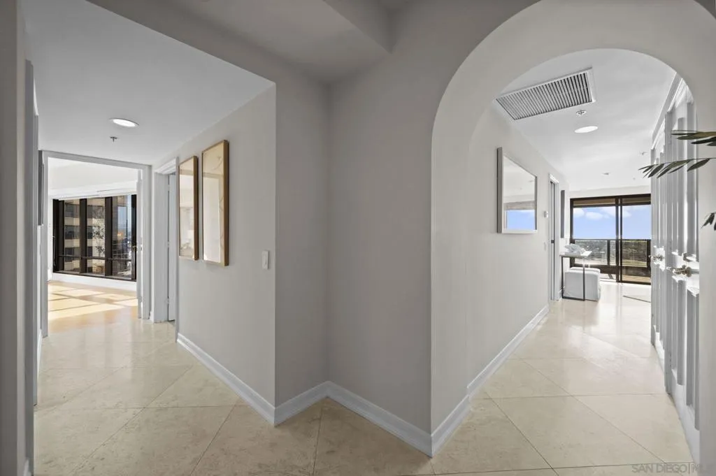 100 W Harbor Dr 3005, San Diego, California 92101 home-pic-32