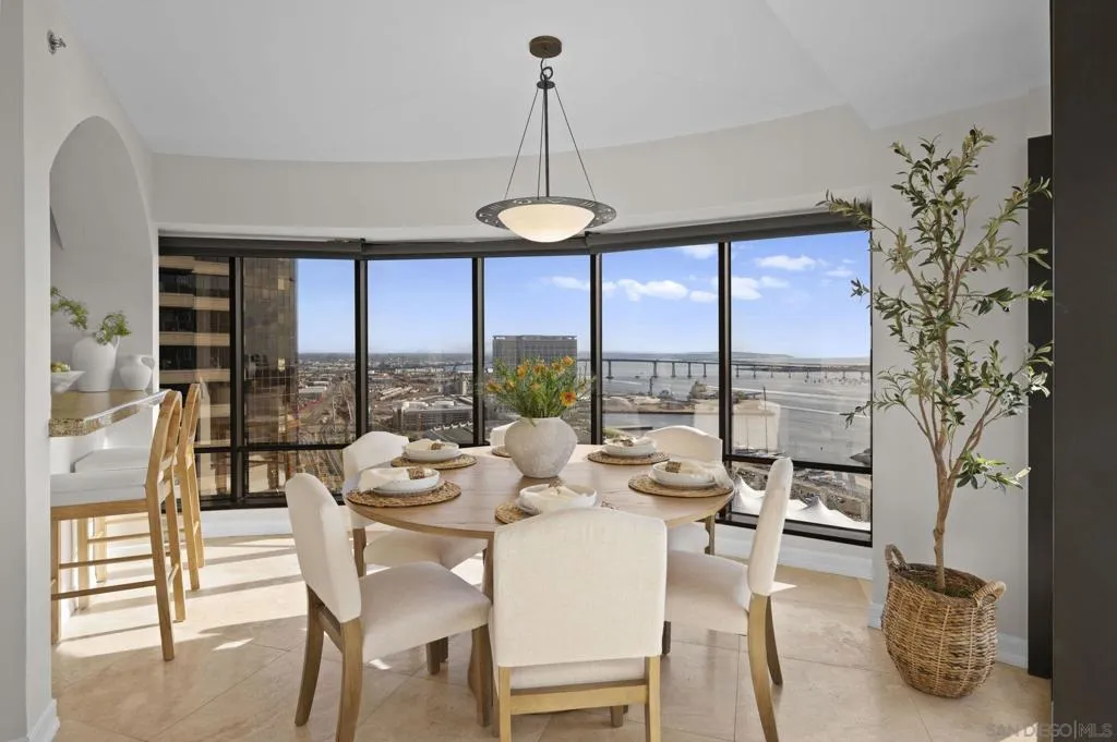 100 W Harbor Dr 3005, San Diego, California 92101 home-pic-6