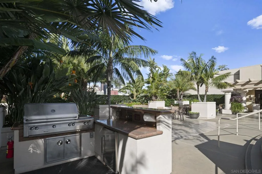 100 W Harbor Dr 3005, San Diego, California 92101 home-pic-60