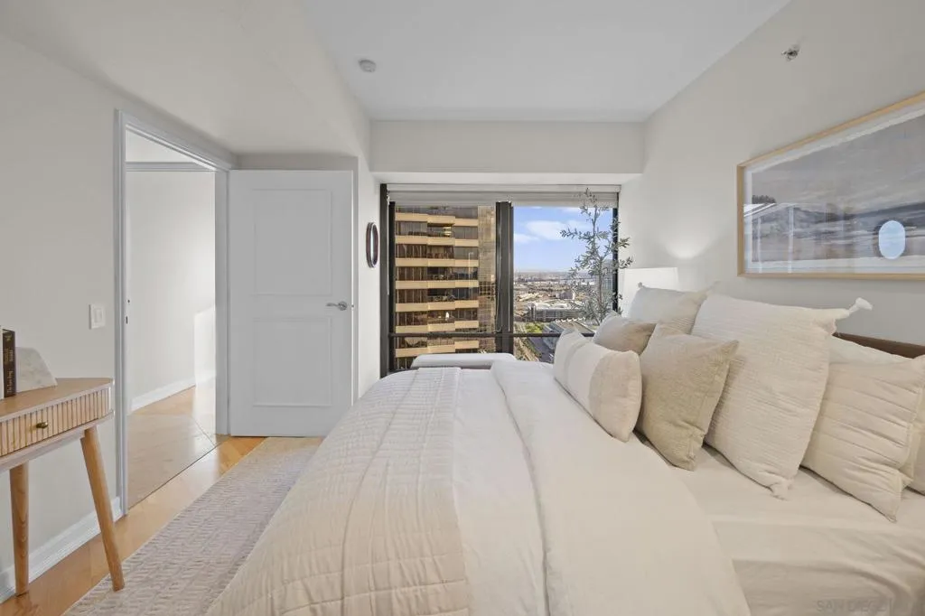 100 W Harbor Dr 3005, San Diego, California 92101 home-pic-46