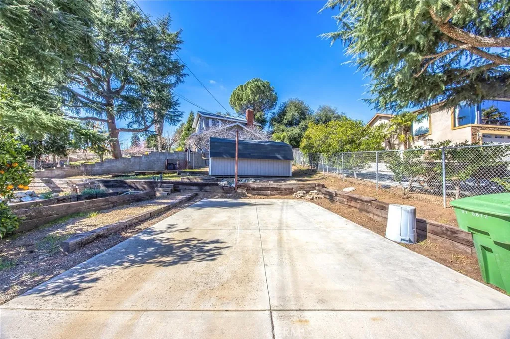 8705 Apple Tree, Cherry Valley, California 92223 home-pic-64