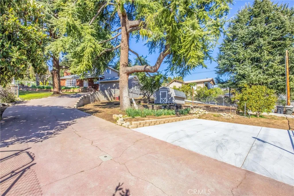 8705 Apple Tree, Cherry Valley, California 92223 home-pic-52