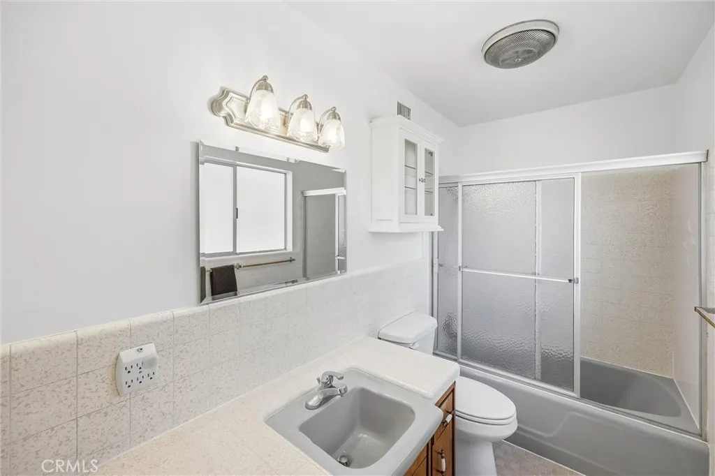 8705 Apple Tree, Cherry Valley, California 92223 home-pic-37