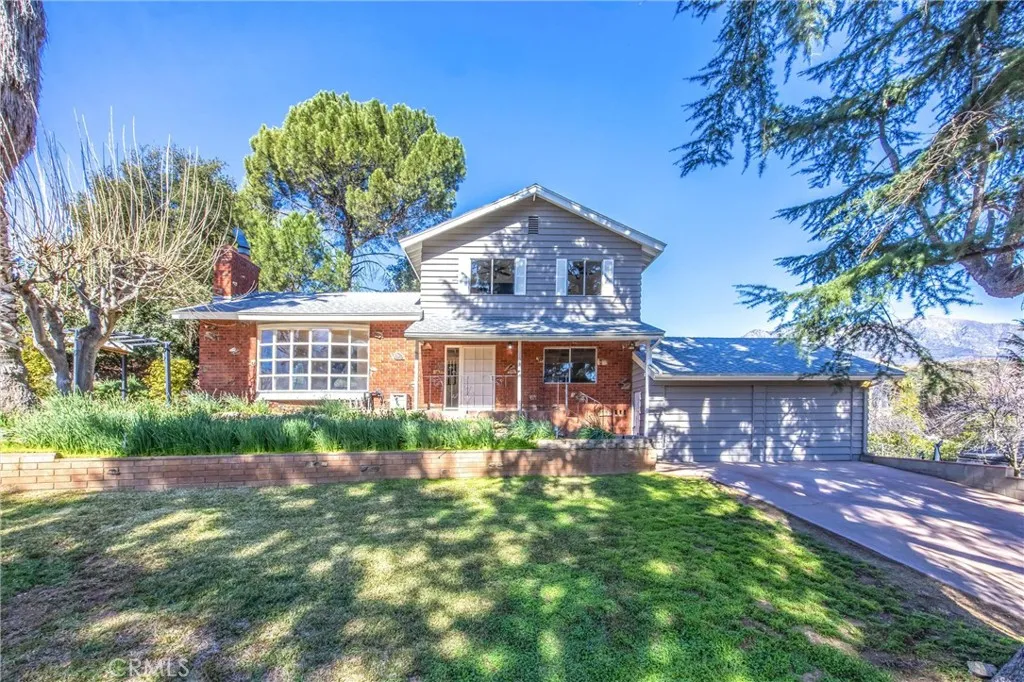 8705 Apple Tree, Cherry Valley, California 92223 home-pic-2